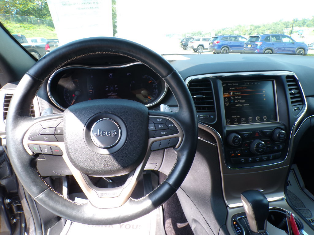 Used 2017 Jeep Grand Cherokee Limited AWD/4WD image 10