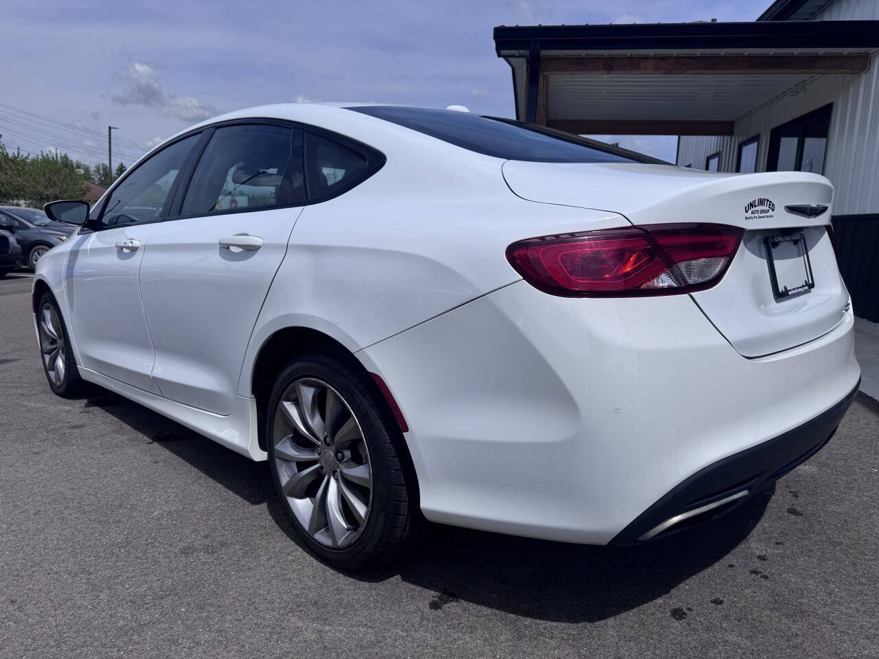 Used 2016 Chrysler 200 S w/ Comfort Group FWD image 7