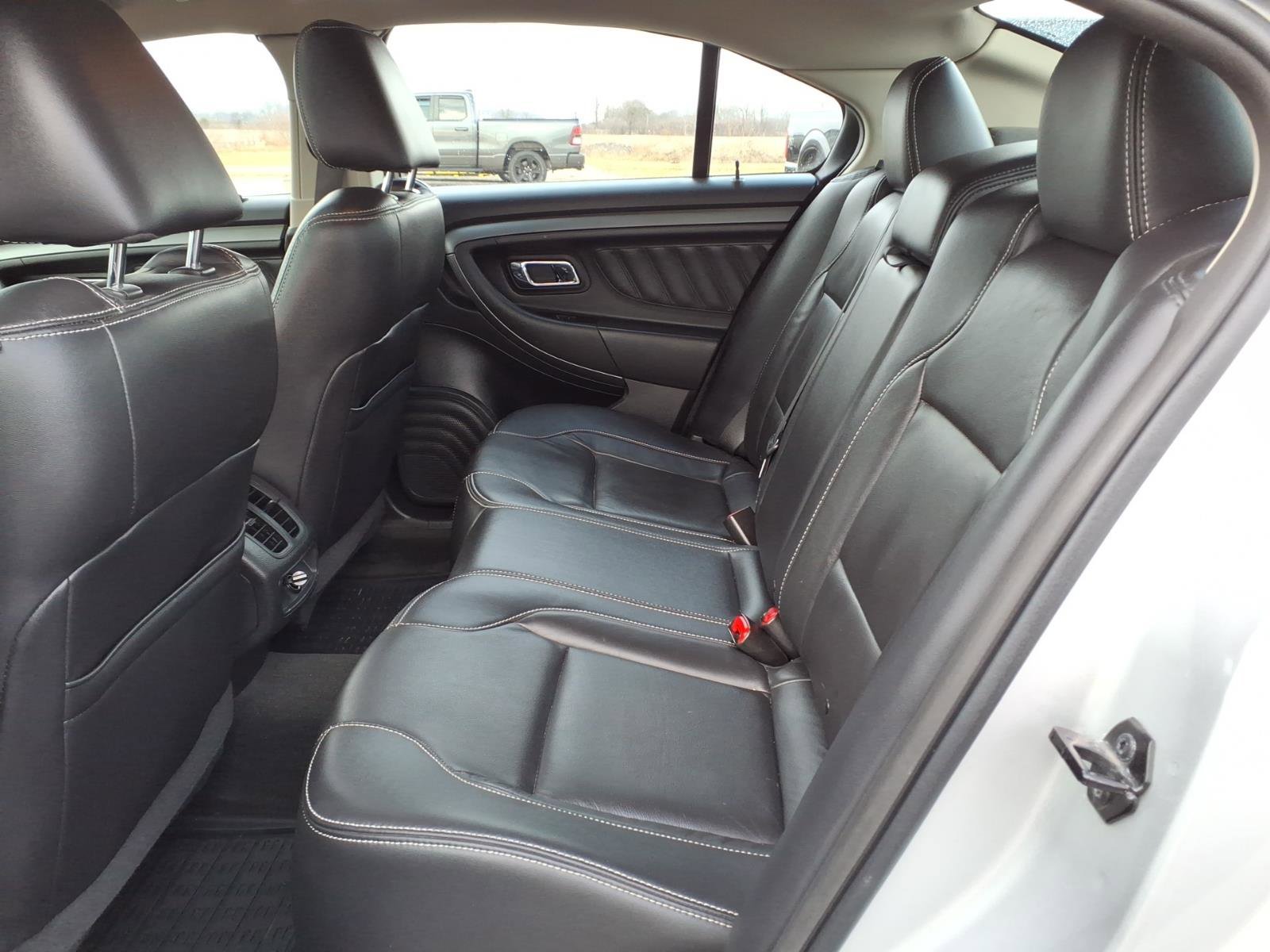 Used 2012 Ford Taurus SEL image 11