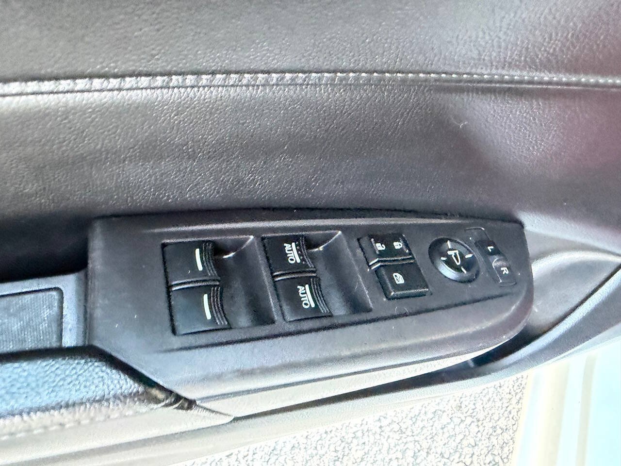 Used 2016 Acura ILX FWD image 21