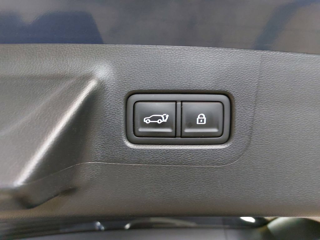 Used 2025 Hyundai Santa Fe SEL AWD/4WD image 14