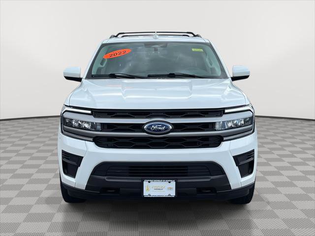 Used 2022 Ford Expedition XLT image 2