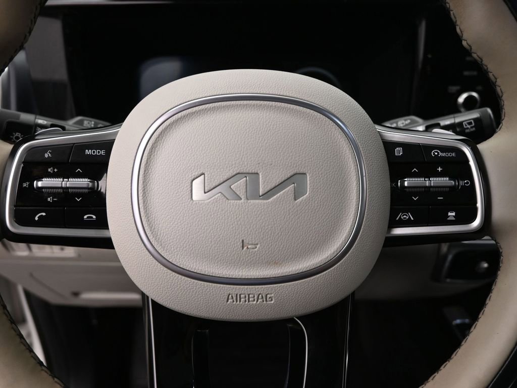 Used 2022 Kia Sorento SX Prestige w/ Panoramic Sunroof Package image 18