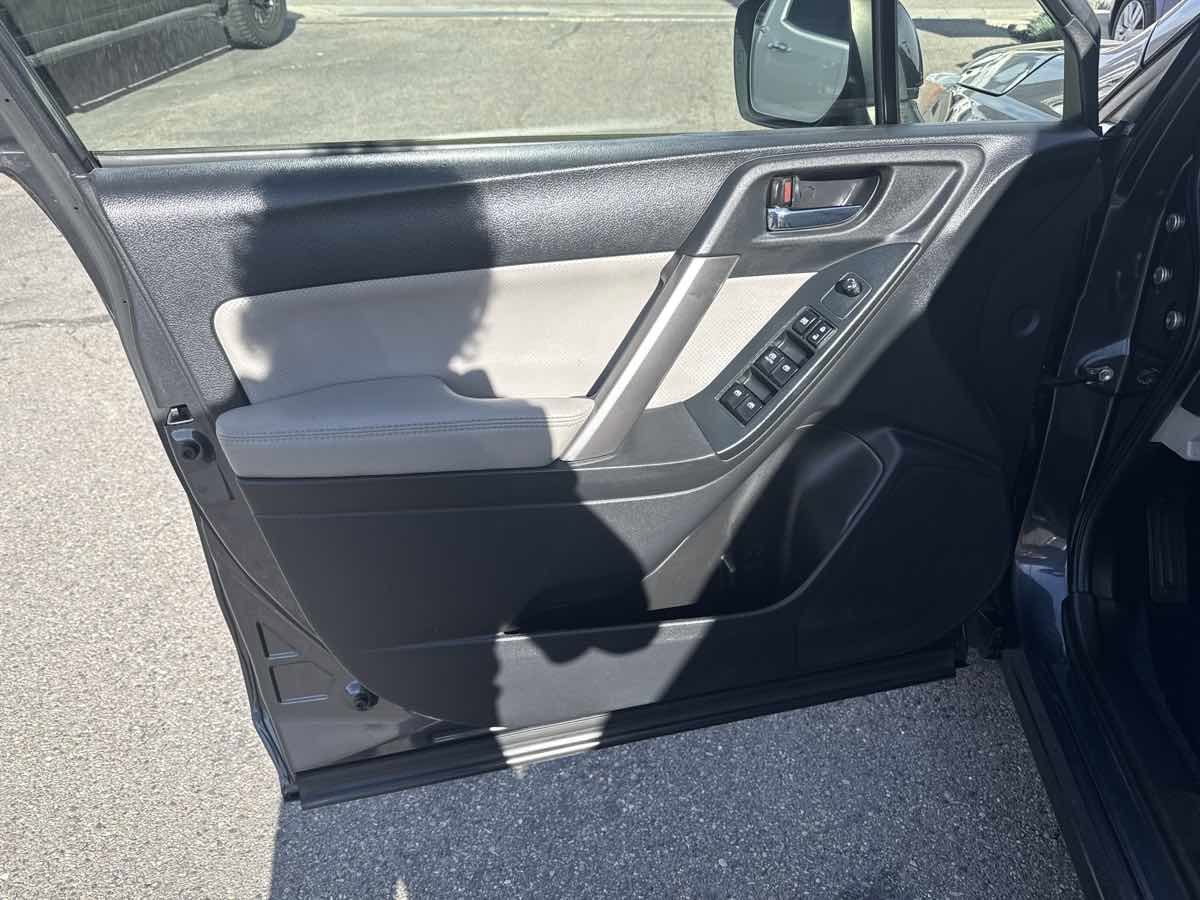 Used 2014 Subaru Forester 2.5i Limited w/ Popular Package #1 image 10