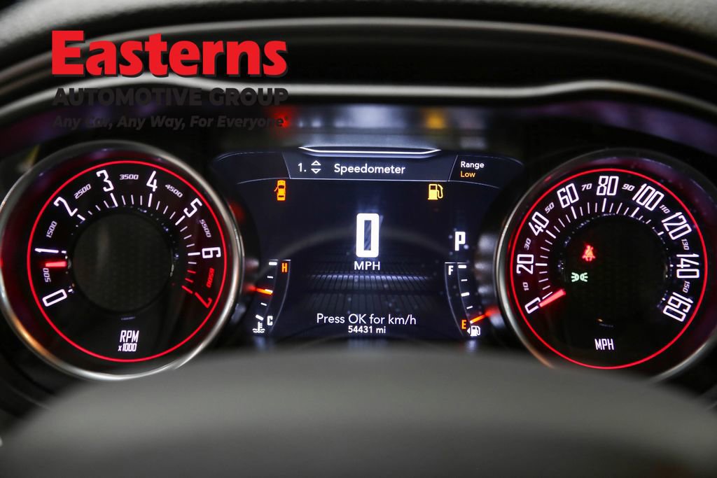 Used 2023 Dodge Challenger SXT image 18