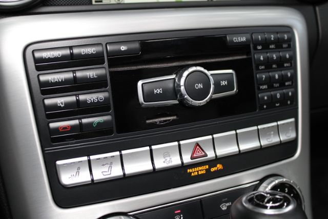 Used 2014 Mercedes-Benz SLK 250 image 25