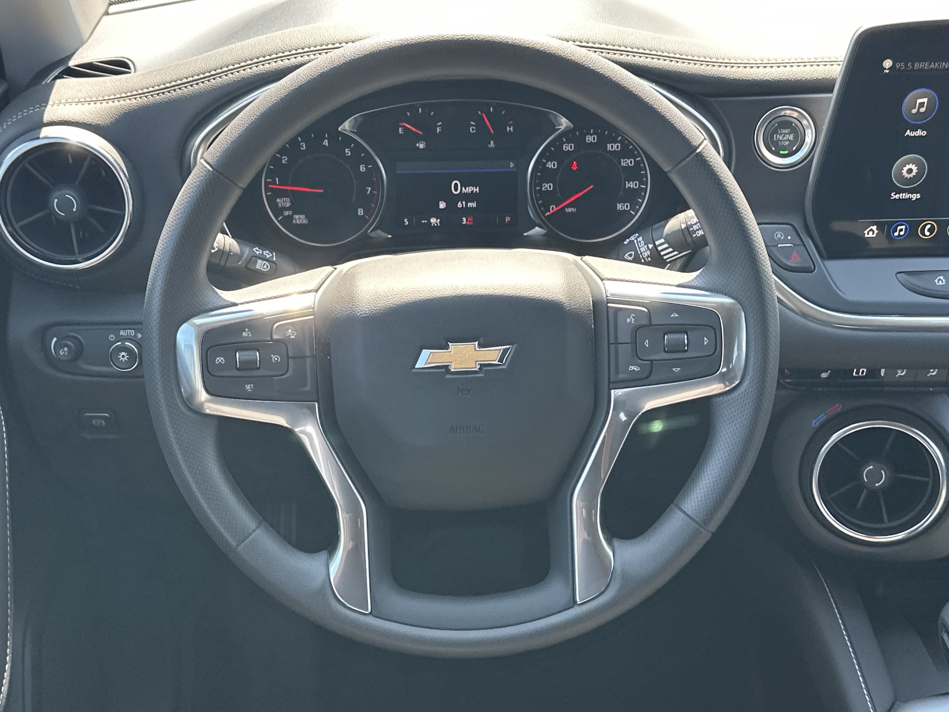 New 2026 Chevrolet Blazer LT w/ Convenience Package FWD image 24