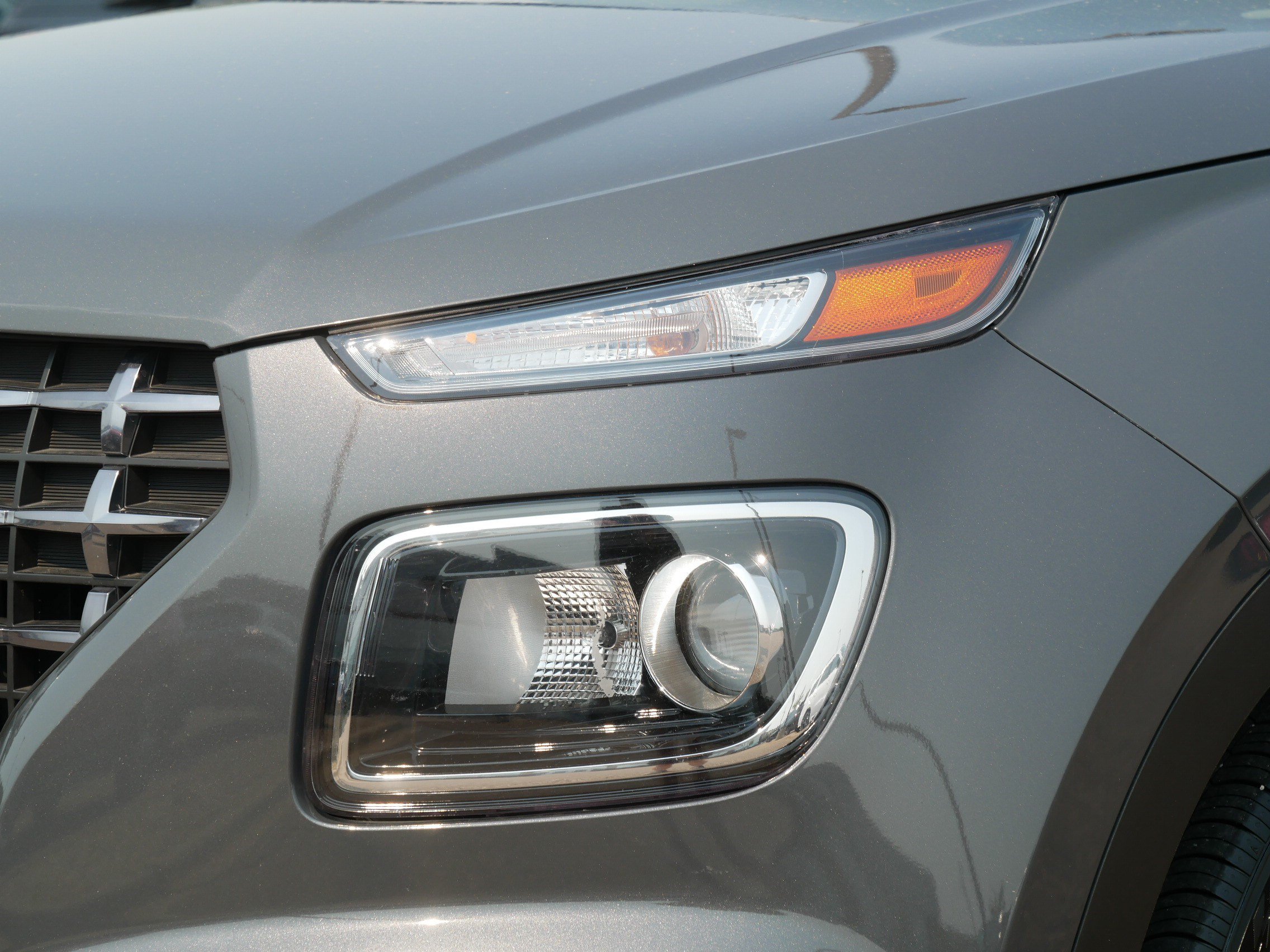 Used 2025 Hyundai Venue SEL FWD image 16