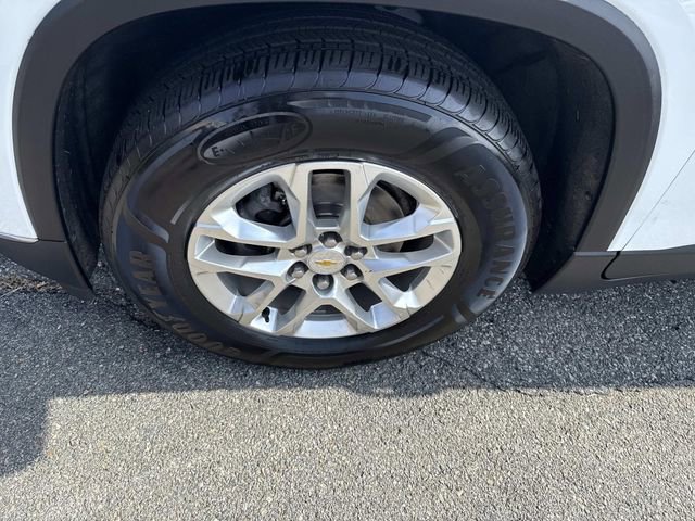 Used 2021 Chevrolet Traverse LT image 13