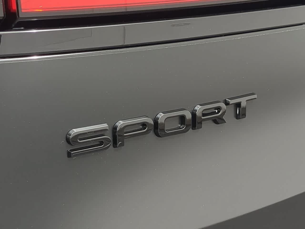 New 2026 Land Rover Range Rover Sport Dynamic SE AWD/4WD image 13