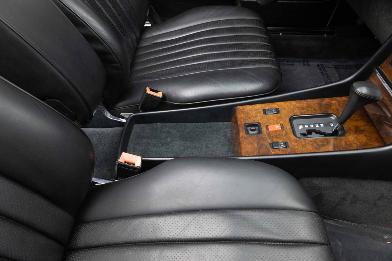Used 1987 Mercedes-Benz 560 SL image 22