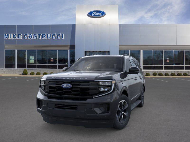 New 2026 Ford Expedition Active image 2