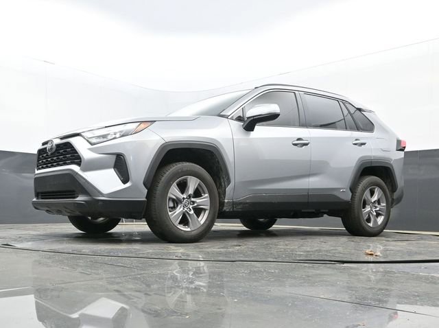 Used 2025 Toyota RAV4 XLE image 26