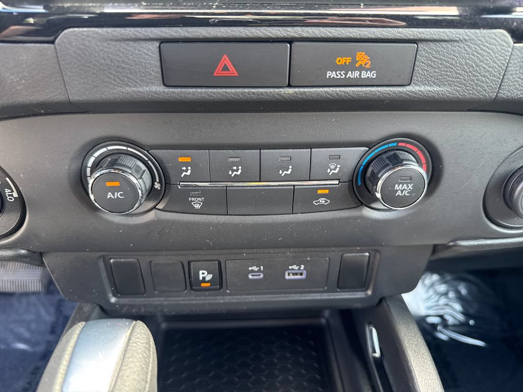 Used 2023 Nissan Frontier SV w/ Midnight Edition Package AWD/4WD image 28