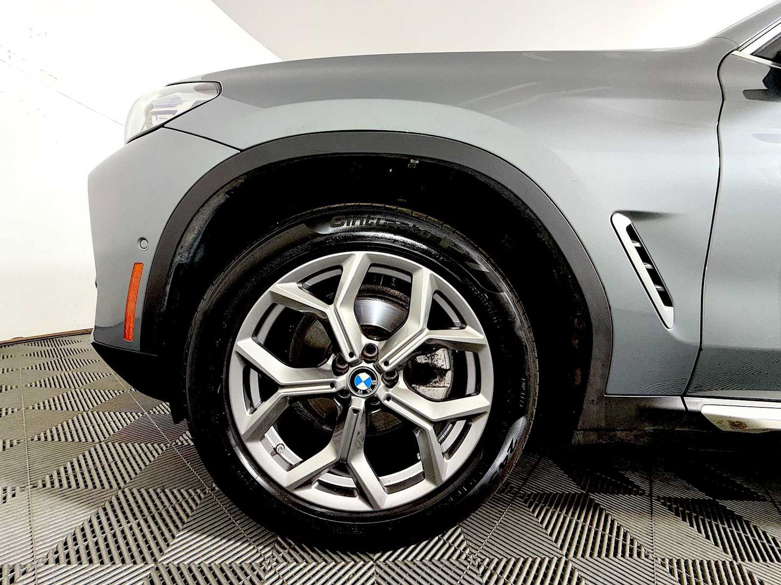 Used 2024 BMW X3 xDrive30i w/ Convenience Package AWD/4WD image 8