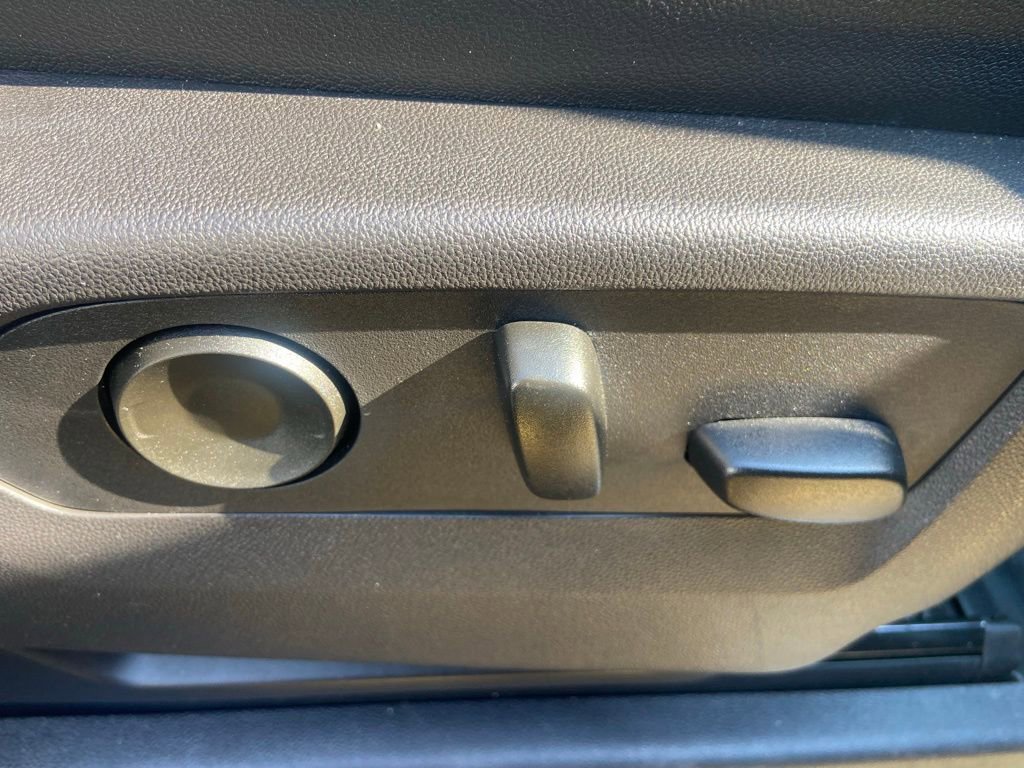 Used 2024 Chevrolet Silverado 1500 LTZ w/ Technology Package image 18