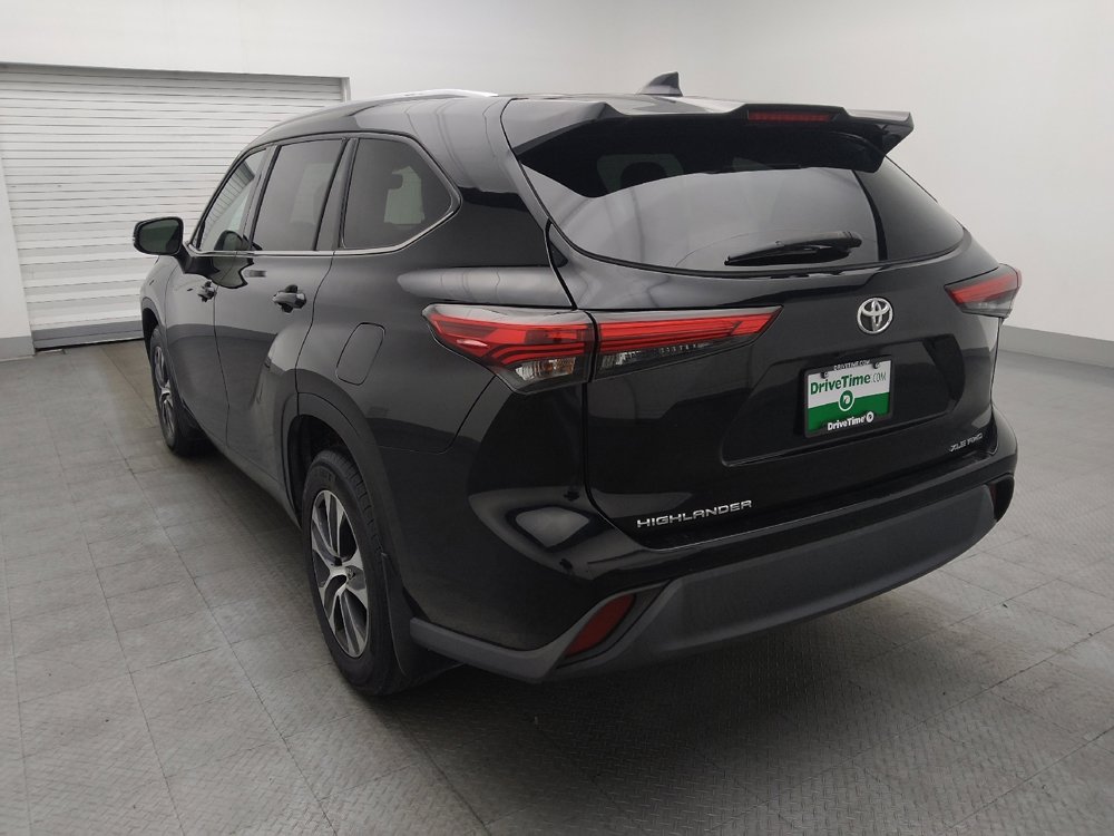 Used 2022 Toyota Highlander XLE image 5