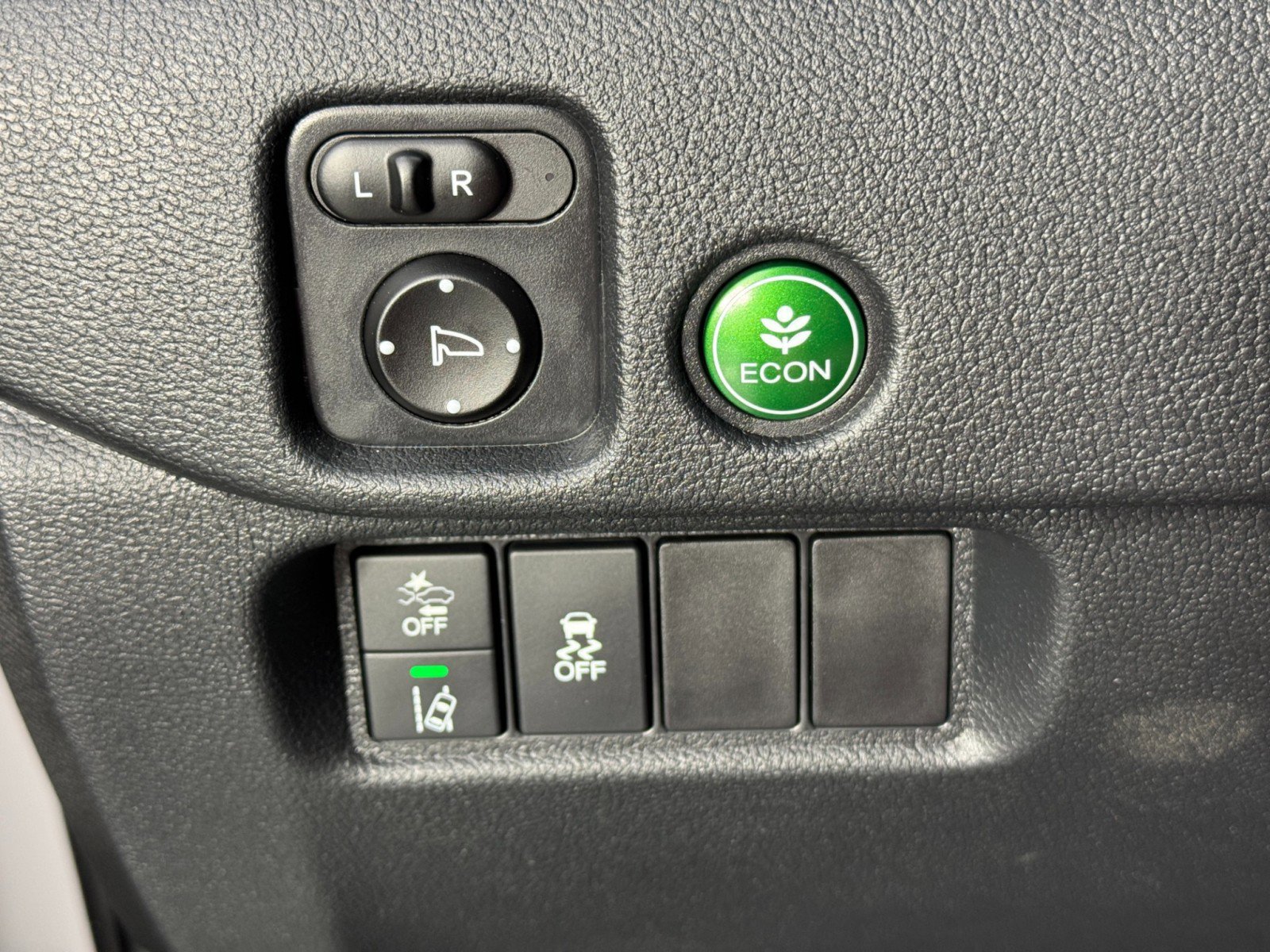 Used 2020 Honda Pilot LX image 16