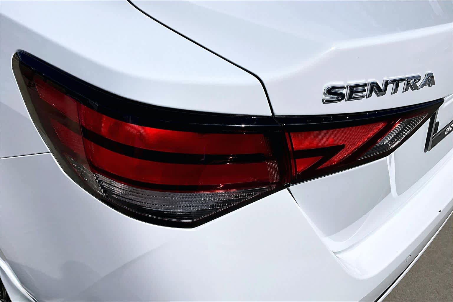 Used 2025 Nissan Sentra S image 27