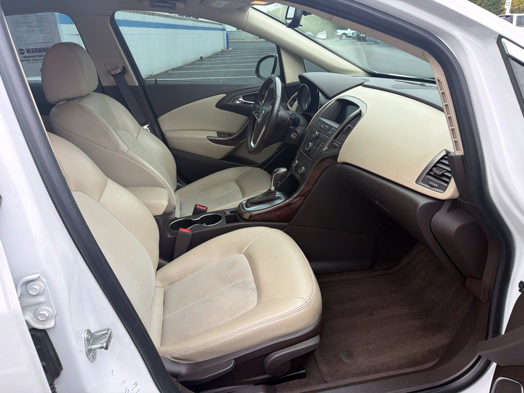 Used 2014 Buick Verano FWD image 23