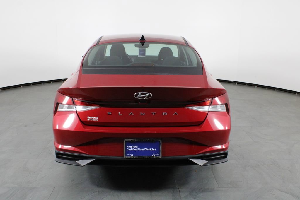Used 2023 Hyundai Elantra SE FWD image 11