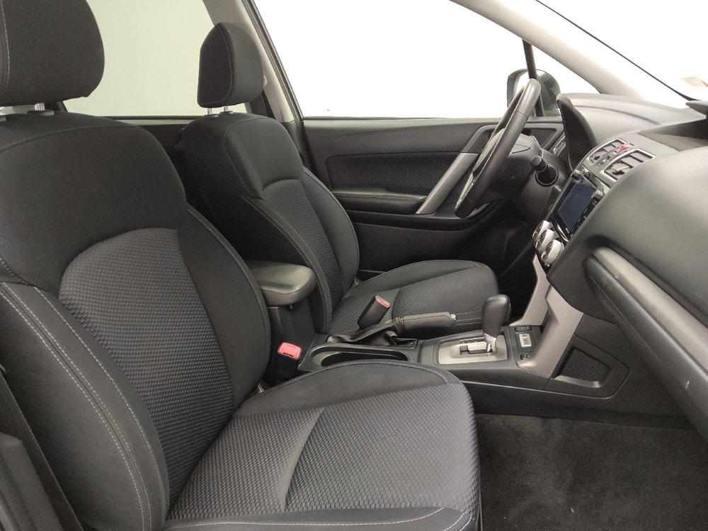 Used 2017 Subaru Forester 2.5i Premium w/ All-Weather Package image 21