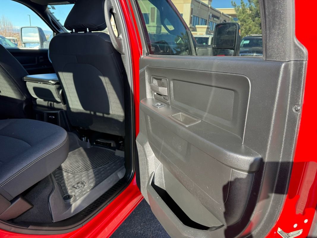 Used 2024 RAM 3500 Tradesman image 31