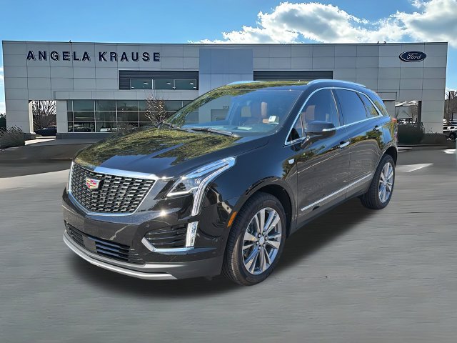 Used 2024 Cadillac XT5 Premium Luxury w/ Technology Package FWD image 3