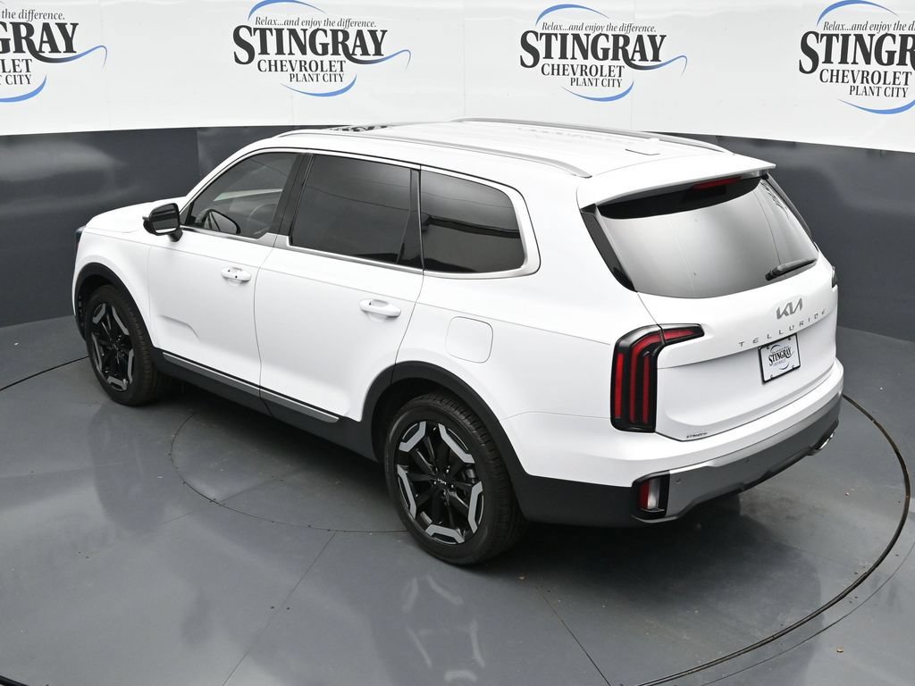 Used 2023 Kia Telluride EX FWD image 22
