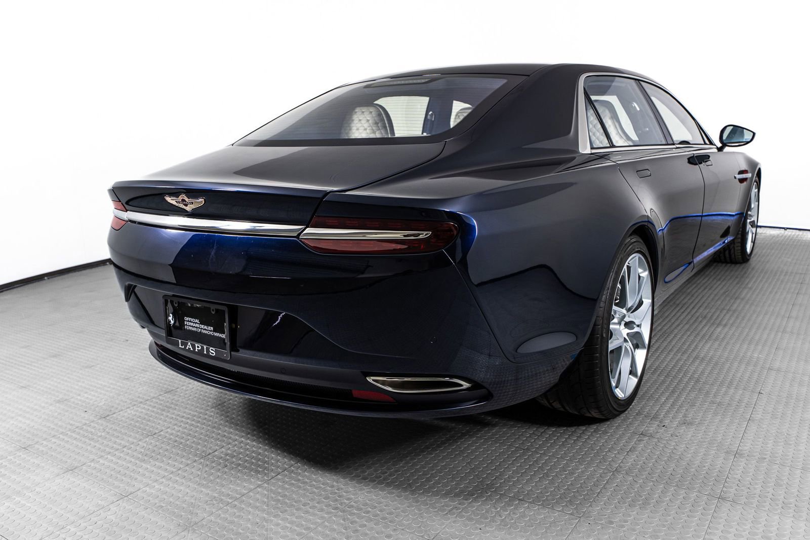 Used 2018 Aston Martin Lagonda RWD image 7