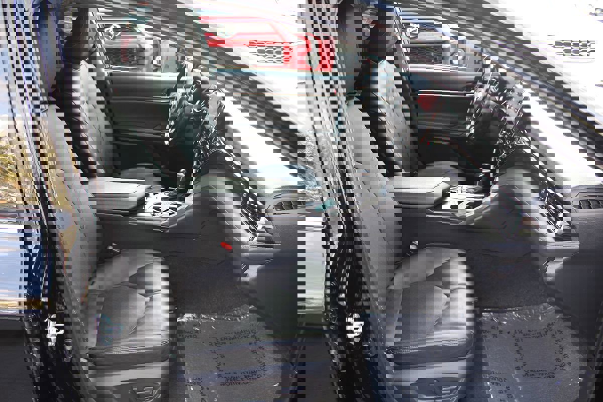 Used 2021 Toyota Camry XLE image 21