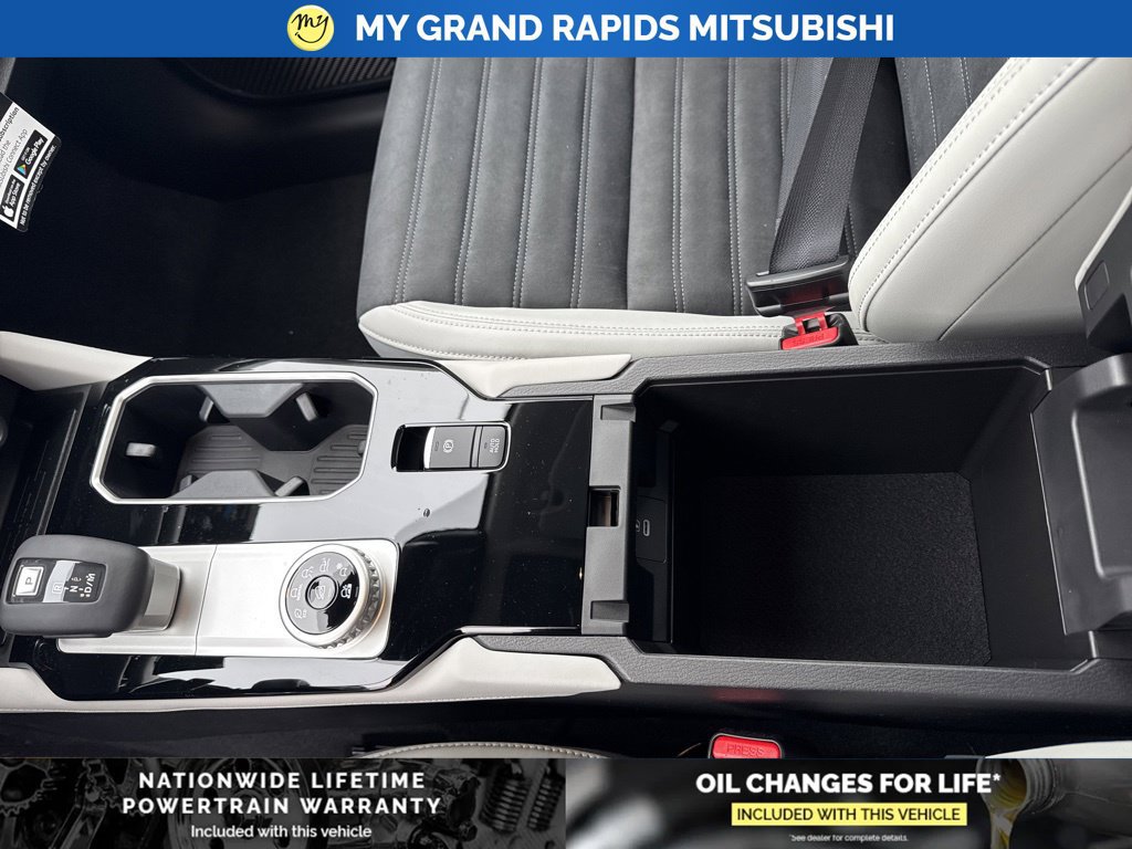 New 2026 Mitsubishi Outlander SE AWD/4WD image 20