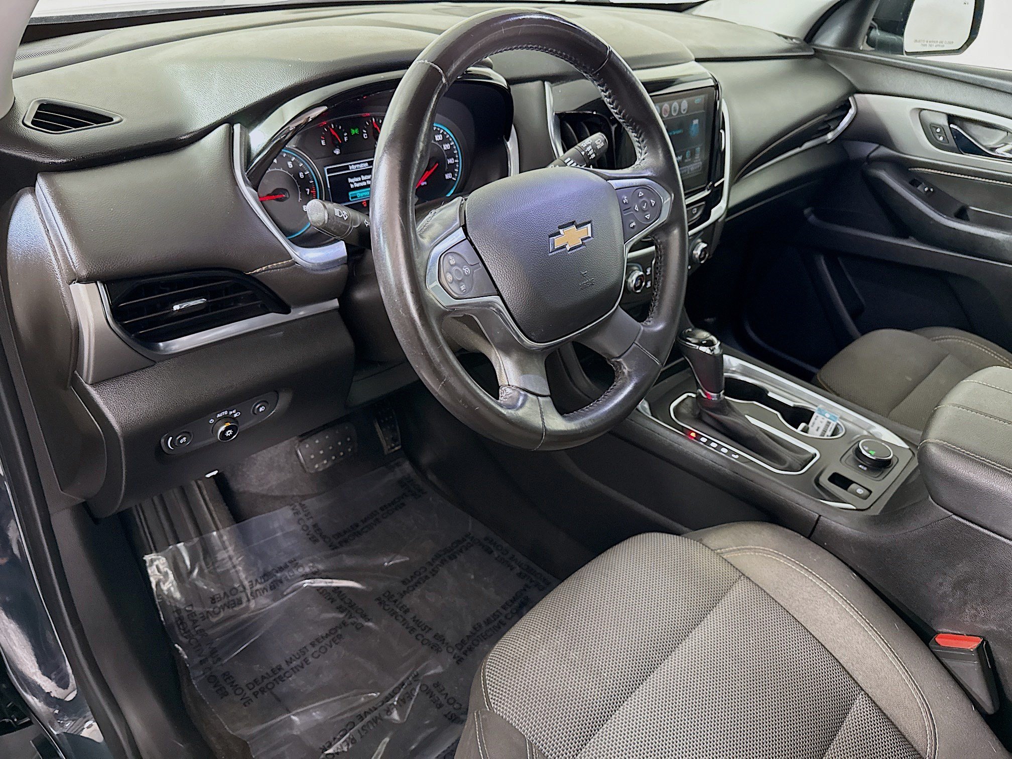 Used 2019 Chevrolet Traverse LT FWD image 23