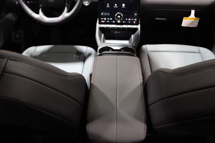 New 2026 GMC Terrain AT4 w/ Convenience Package III image 29