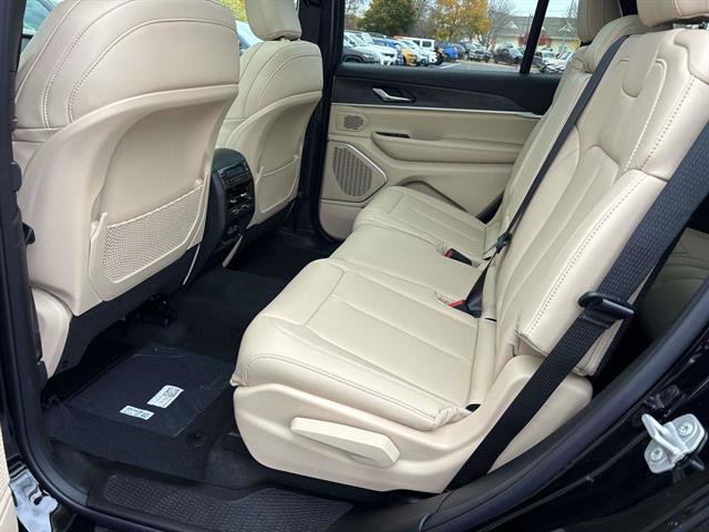 New 2025 Jeep Grand Cherokee L Limited image 6