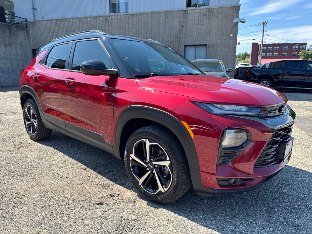 Used 2021 Chevrolet TrailBlazer RS w/ Sun and Liftgate Package AWD/4WD image 9