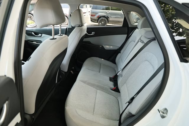 Used 2023 Hyundai Kona SE FWD image 25