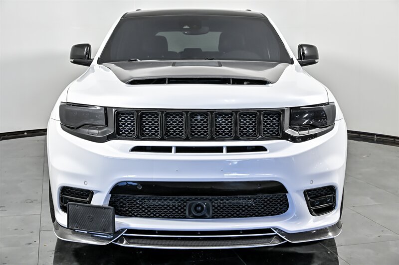Used 2019 Jeep Grand Cherokee SRT AWD/4WD image 4