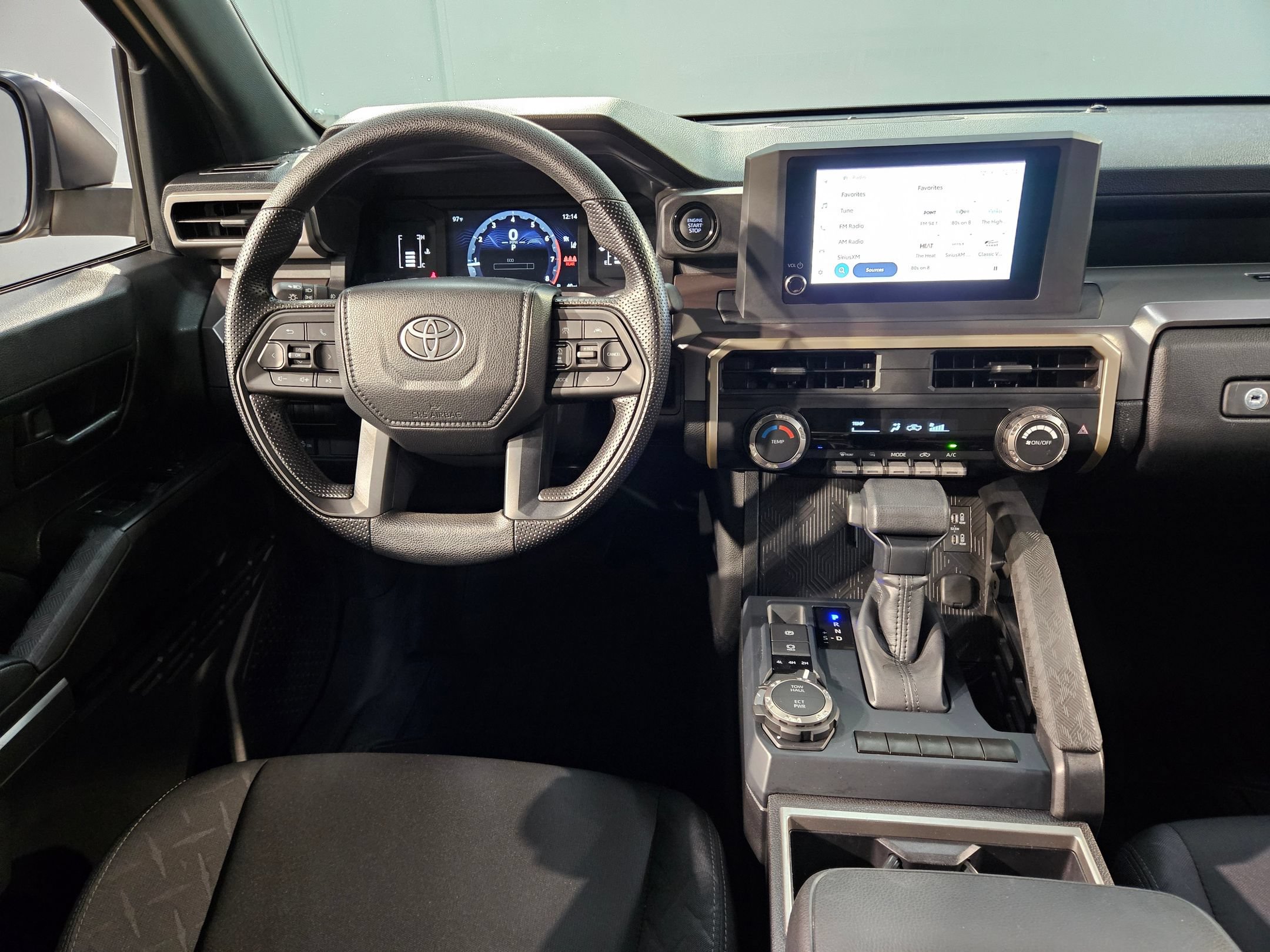 Certified 2025 Toyota Tacoma SR5 AWD/4WD image 9