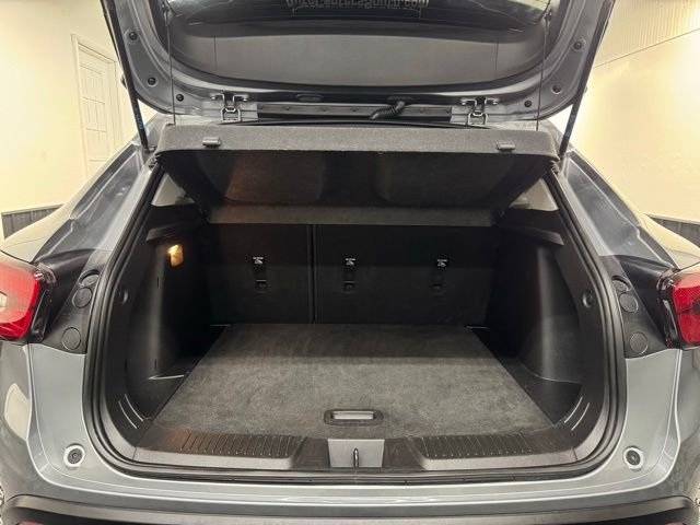 Used 2024 Chevrolet Trax LT image 33