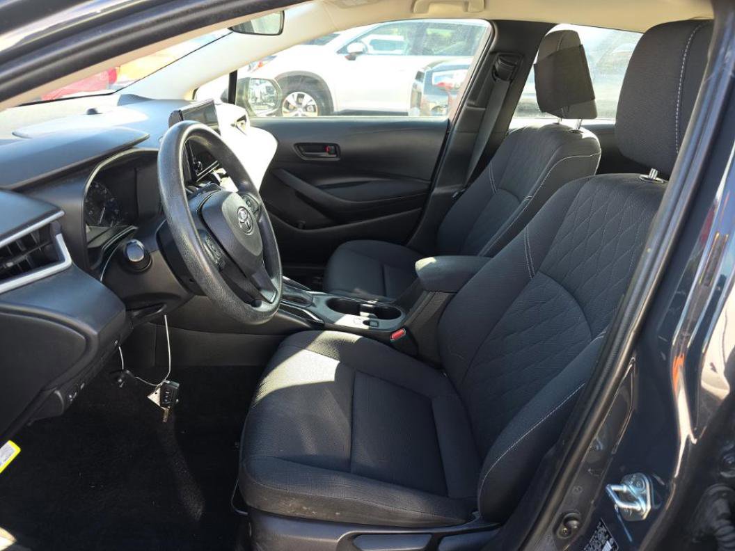 Used 2023 Toyota Corolla LE image 7