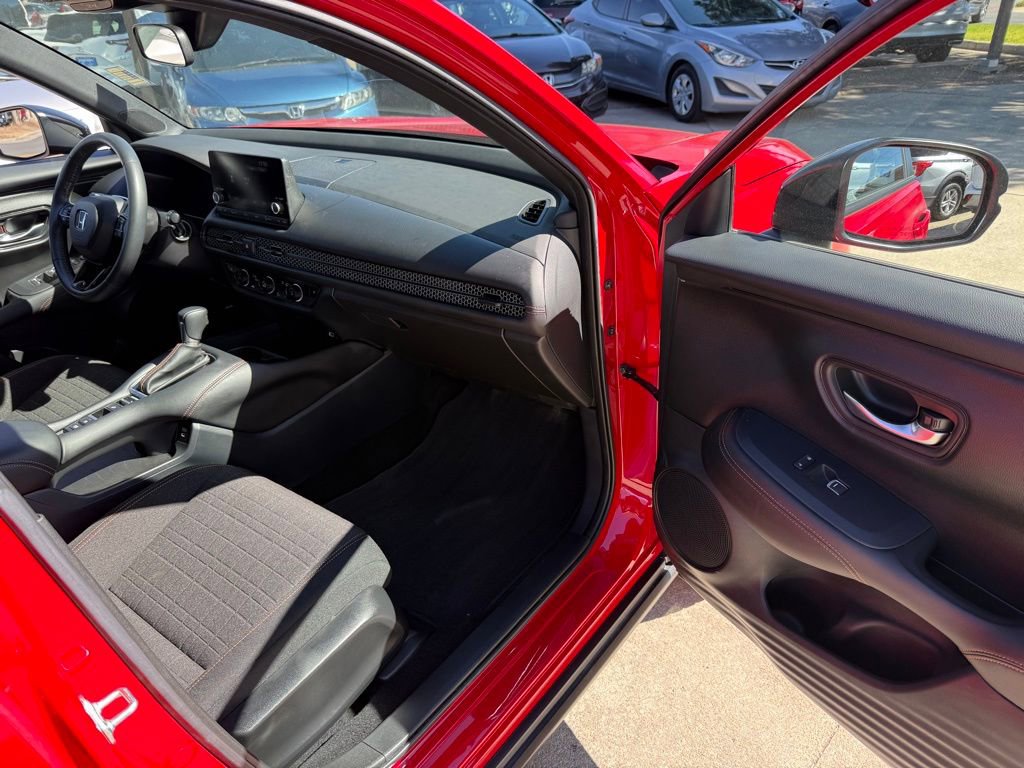 Used 2024 Honda HR-V Sport image 18