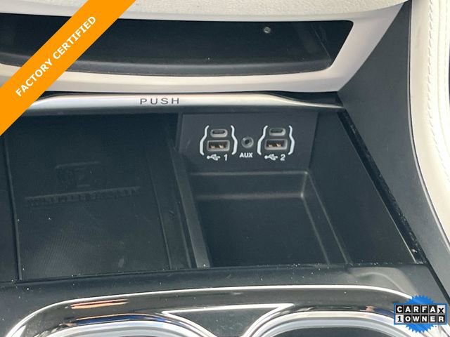 Used 2024 Chrysler Pacifica Limited image 39