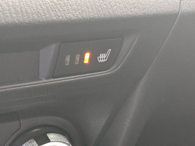 Used 2014 MAZDA MAZDA3 s Grand Touring w/ Technology Package image 23