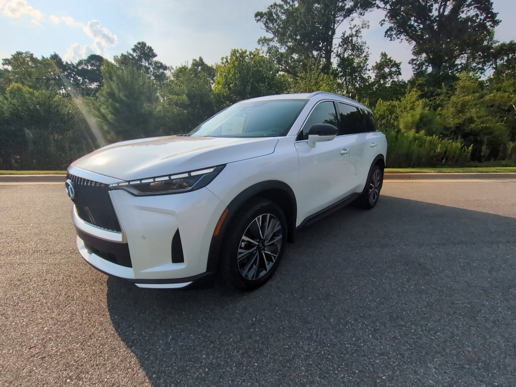 New 2027 INFINITI QX60 Luxe w/ Cargo Package AWD/4WD image 4