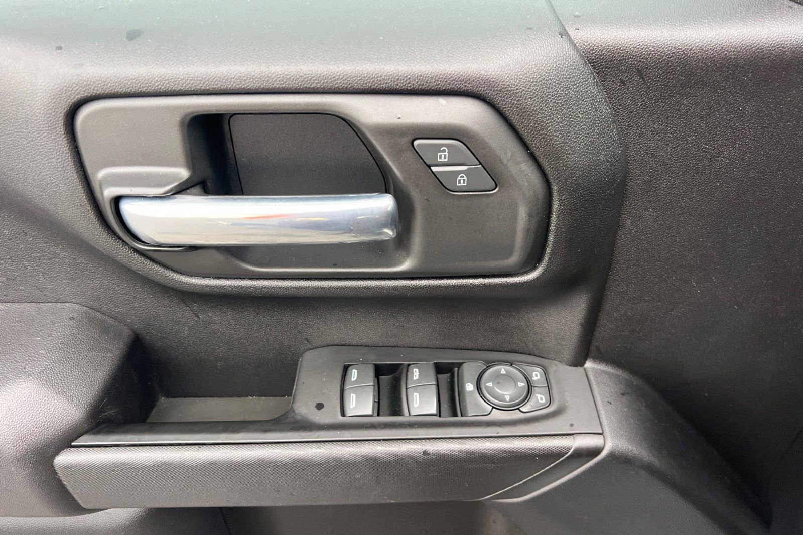 Used 2023 Chevrolet Silverado 1500 Custom AWD/4WD image 11