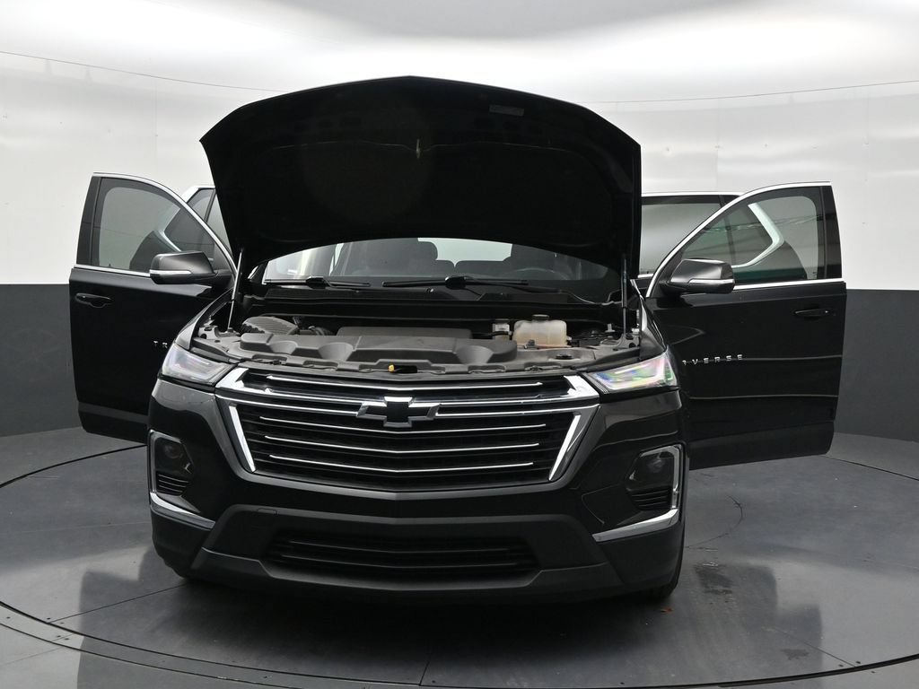 Used 2023 Chevrolet Traverse LT FWD image 32