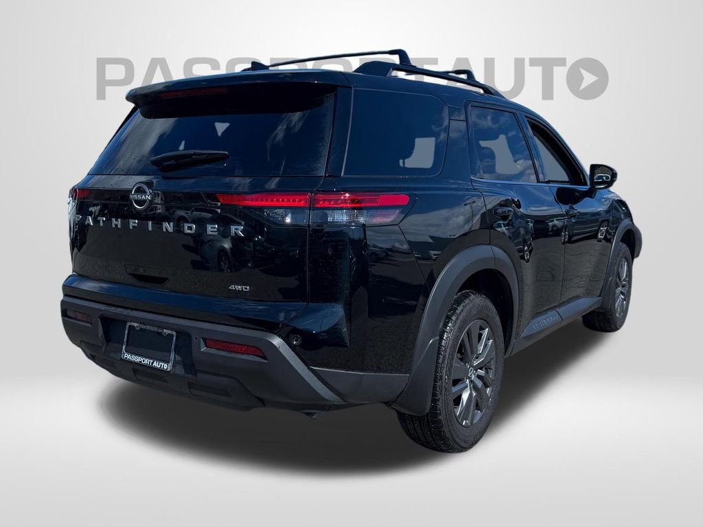 Certified 2025 Nissan Pathfinder SV image 5
