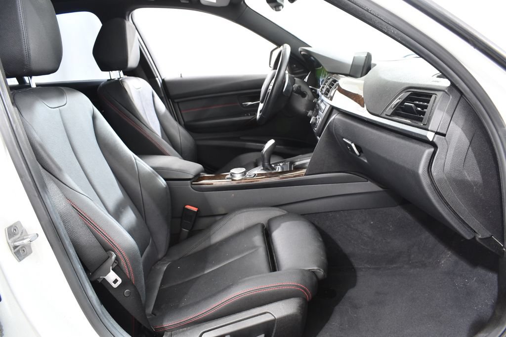 Used 2015 BMW 328i Sedan RWD image 10