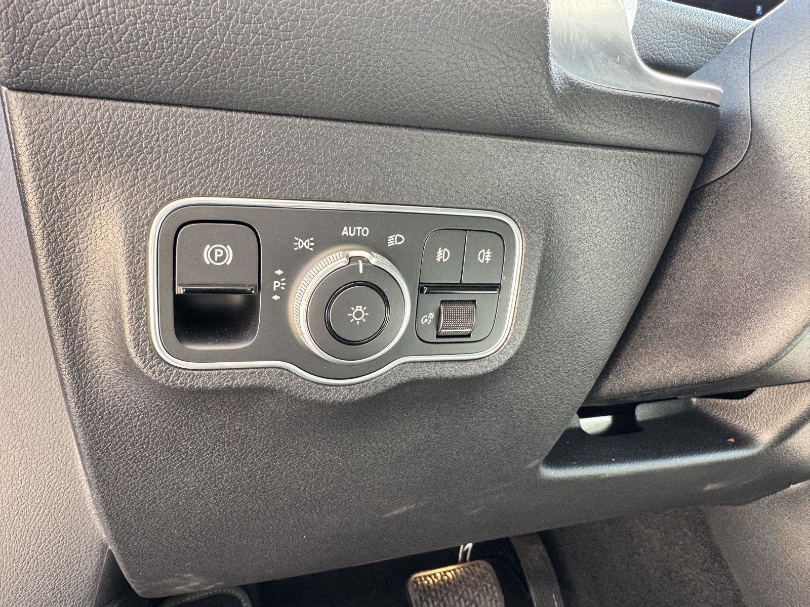 Certified 2026 Mercedes-Benz GLB 250 image 7